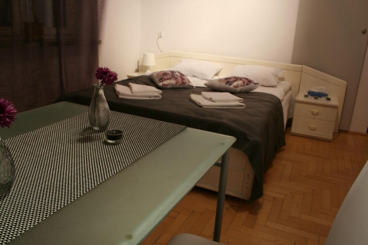 Apartamenty Varsovie Żelazna Buitenkant foto